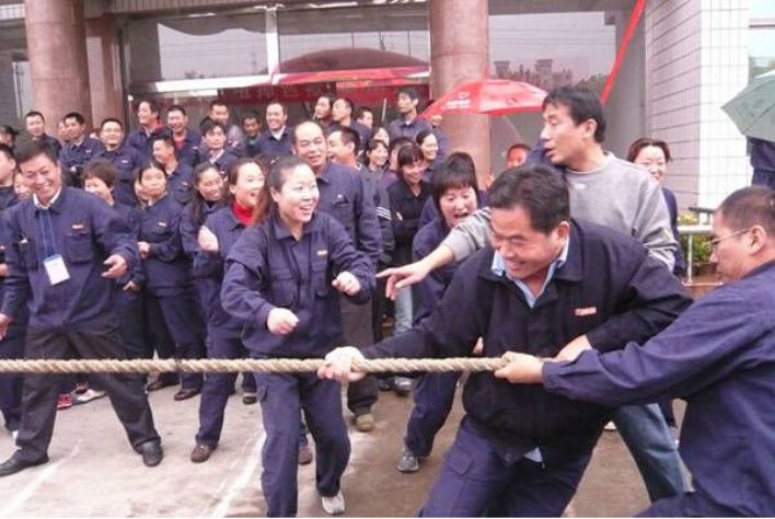 點擊查看詳細(xì)信息<br>標(biāo)題：員工風(fēng)采-拔河比賽 閱讀次數(shù)：3349